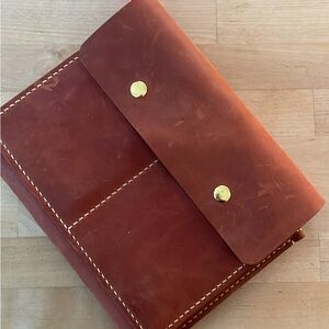 Leather case for knitting needles